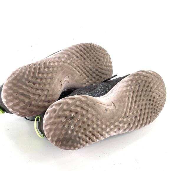 Nike Womens Renew Sneakers 7.5 Running Shoes Gray Travel Comfort Lightweight - Picture 2 of 7